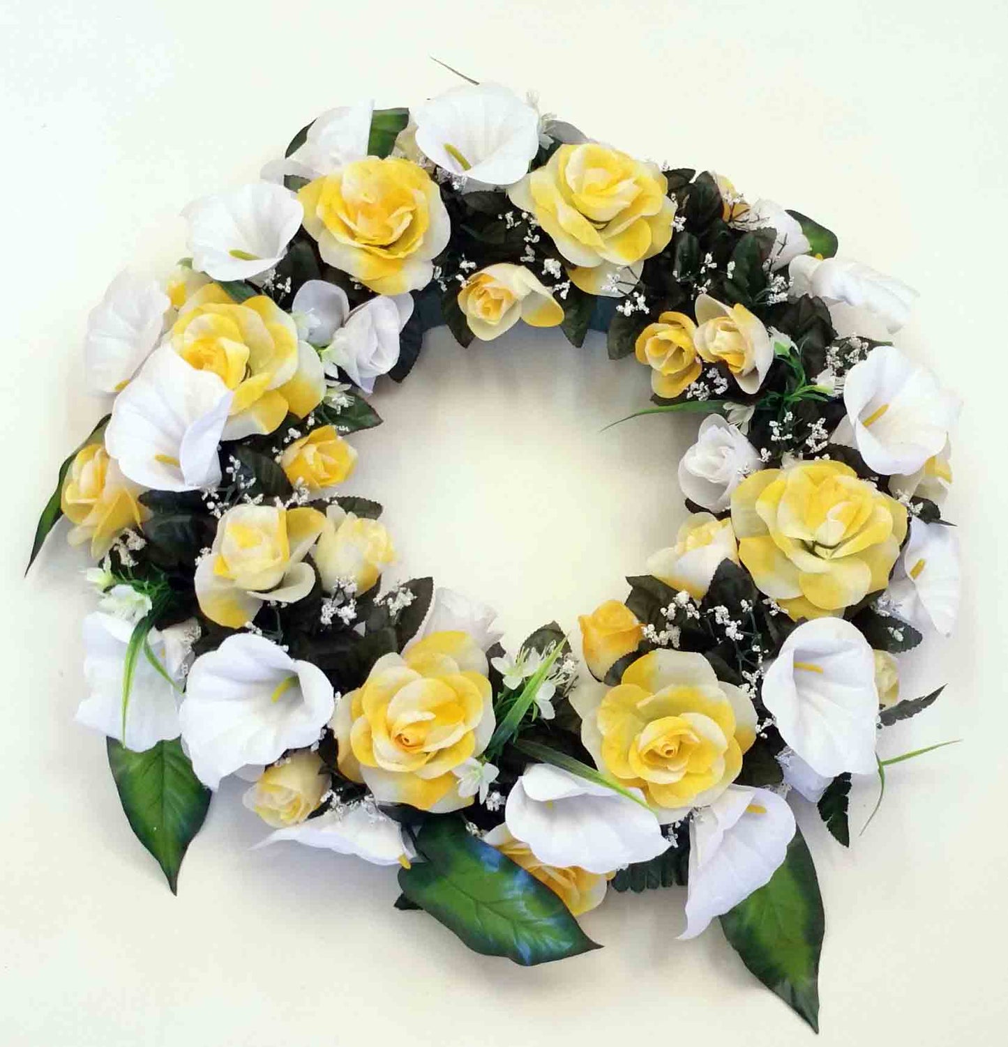 Artificial flower wreath